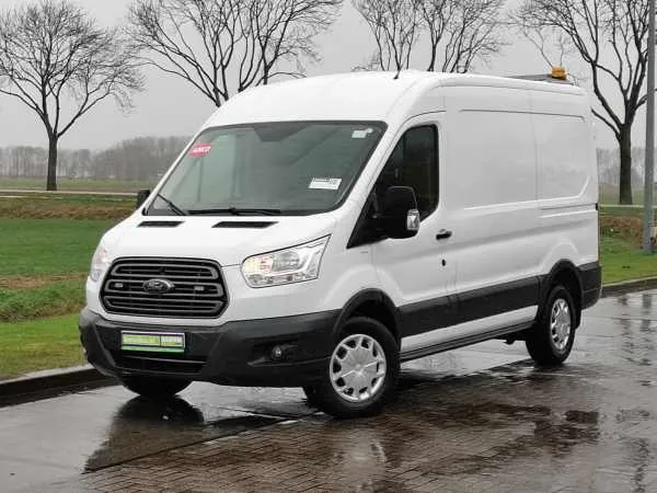 Ford Transit 350  Image 2